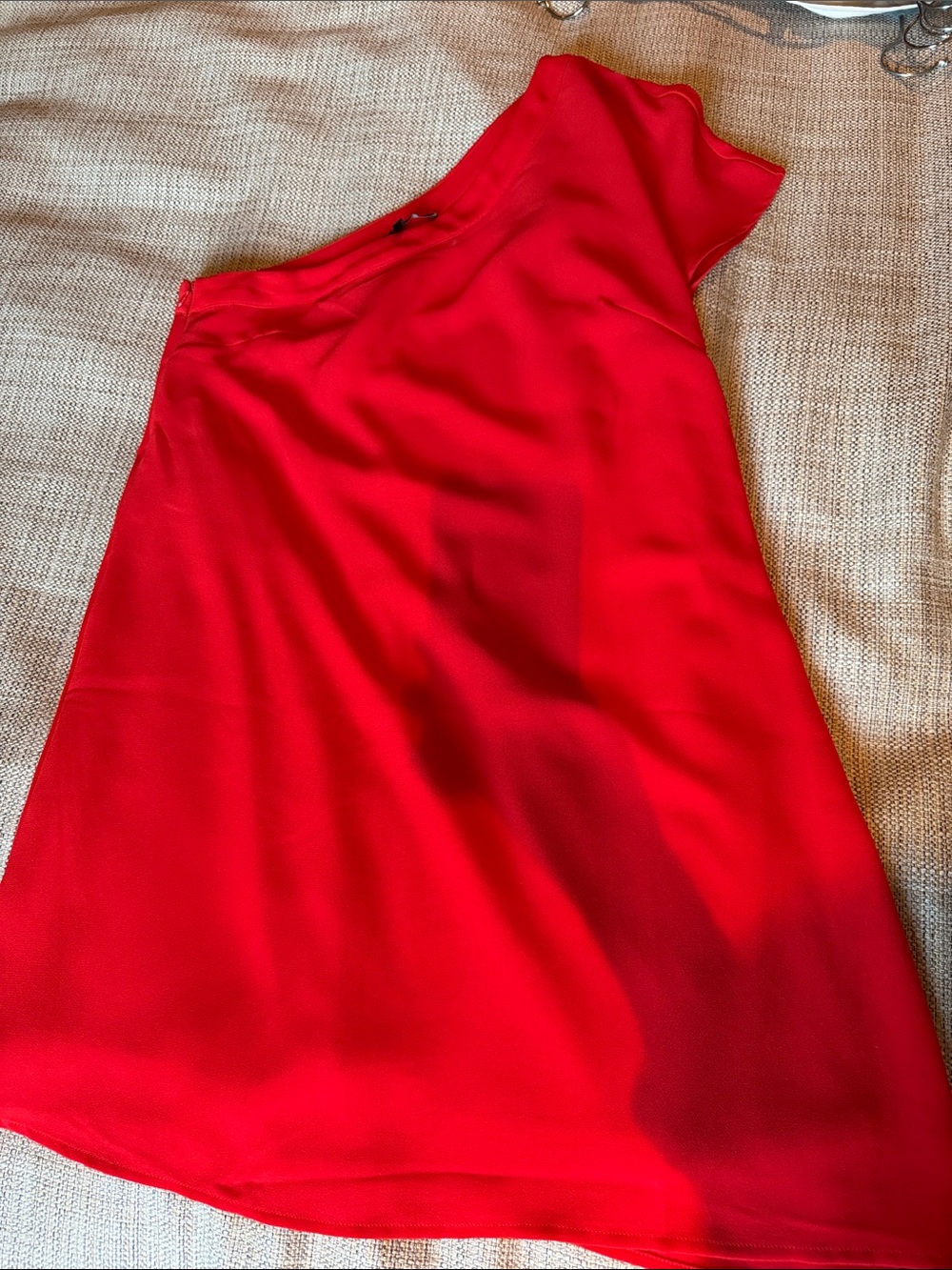 19 Cooper One-Shoulder Red Dress